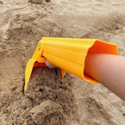 Hand Excavator Digging Arm Toy – Large-Scale Beach & Snow Play Tool That Boosts Kids’ Strength, Coordination, and Outdoor Fun