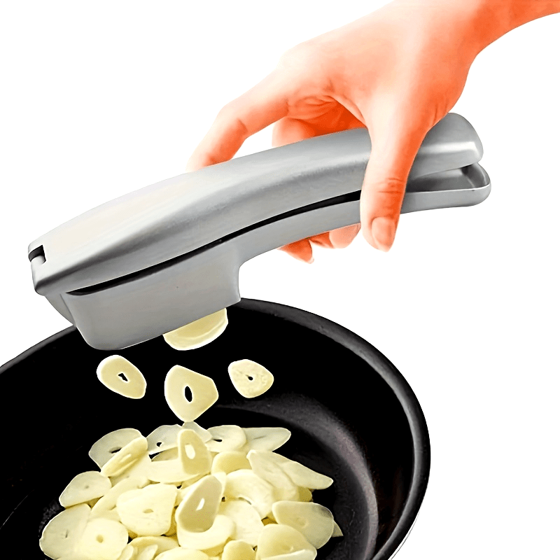 Heavy-Duty Aluminum Garlic Press & Chopper – 2-in-1 Manual Crusher with Cleaning Sheets for Efficient Kitchen Food Preparation