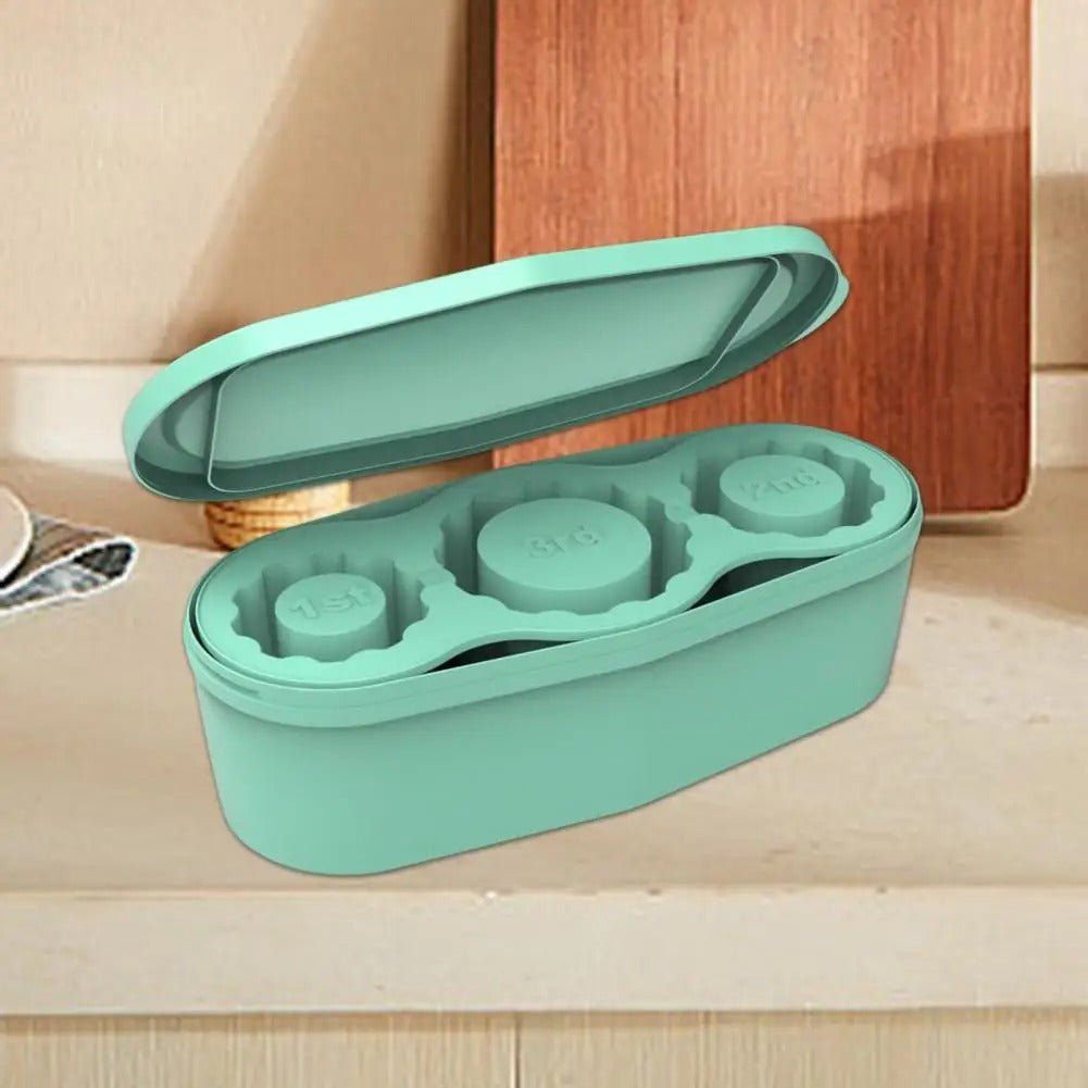 Easy-Release Three-Compartment Ice Tray - Efficient and Stylish