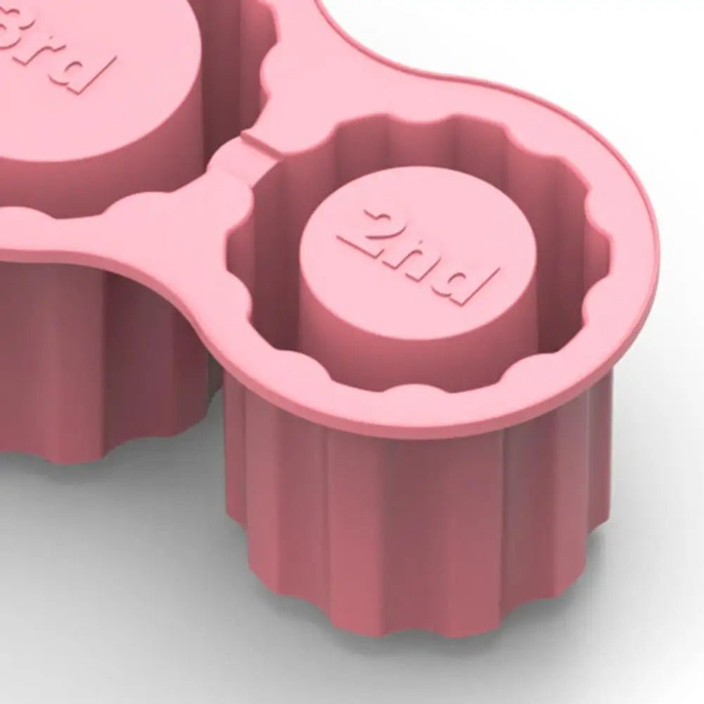 Easy-Release Three-Compartment Ice Tray - Efficient and Stylish