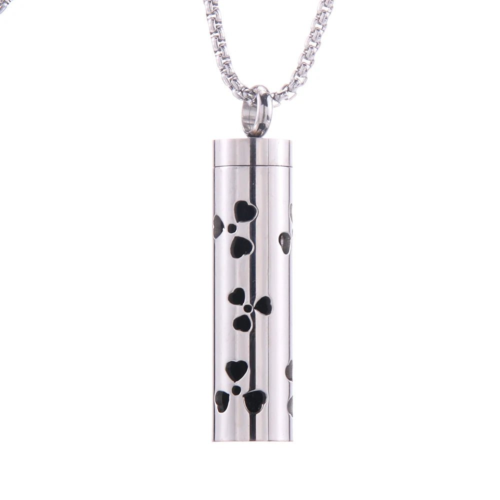 Essential Oil Diffuser Necklace – Stylish Aromatherapy Pendant with Stainless Steel Open Locket for Long-Lasting Scent