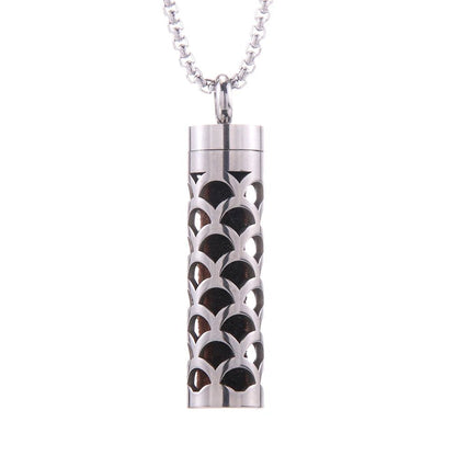 Essential Oil Diffuser Necklace – Stylish Aromatherapy Pendant with Stainless Steel Open Locket for Long-Lasting Scent