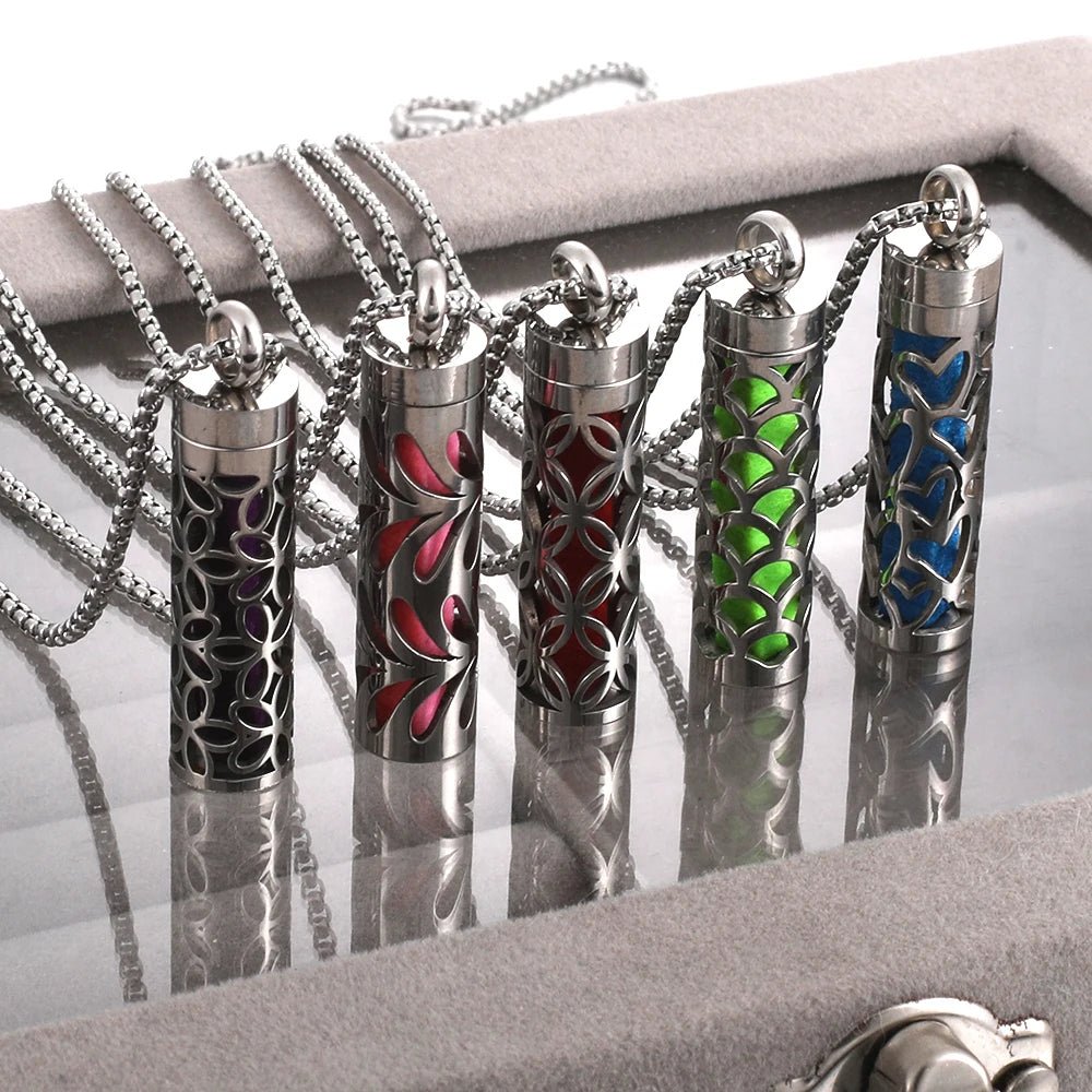Essential Oil Diffuser Necklace – Stylish Aromatherapy Pendant with Stainless Steel Open Locket for Long-Lasting Scent