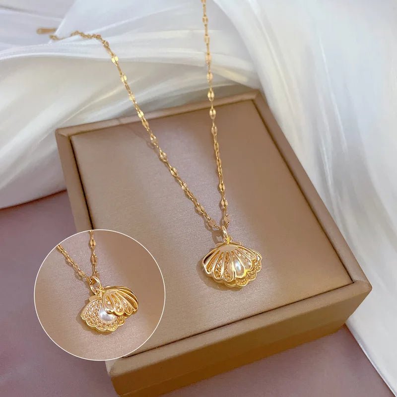 Gold-Plated Shell Charm Necklace – Elegant Freshwater Pearl Choker for Women, Perfect for Weddings, Parties & Gift Giving