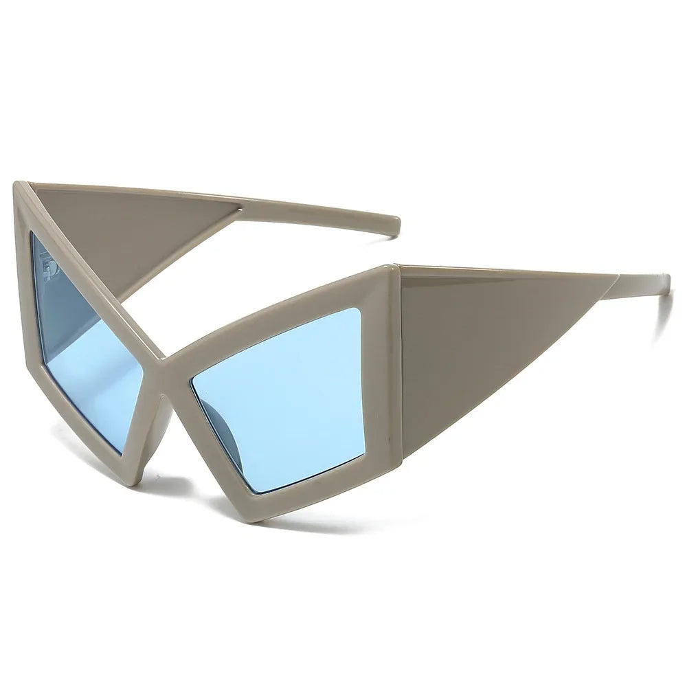 Oversized Cat Eye Sunglasses for Women – Retro Red Gradient UV400 Shades with Wide Legs for Stylish Outdoor Protection