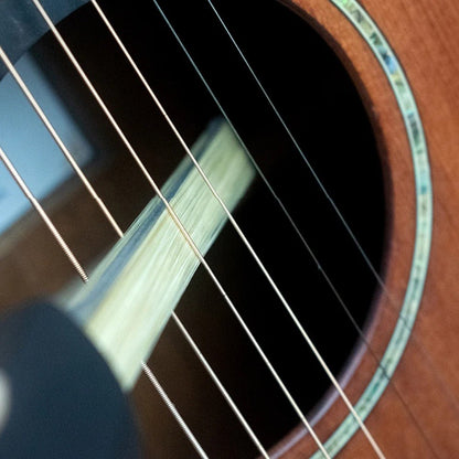 Guitar Bow for Acoustic Guitar – Violin Bow for Guitar with Built-In Pick (Guitar Playing Bow)