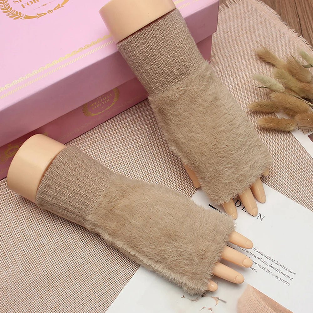 Half Finger Plush Gloves – Stylish Winter Warmth for Men & Women with Fingerless Flexibility