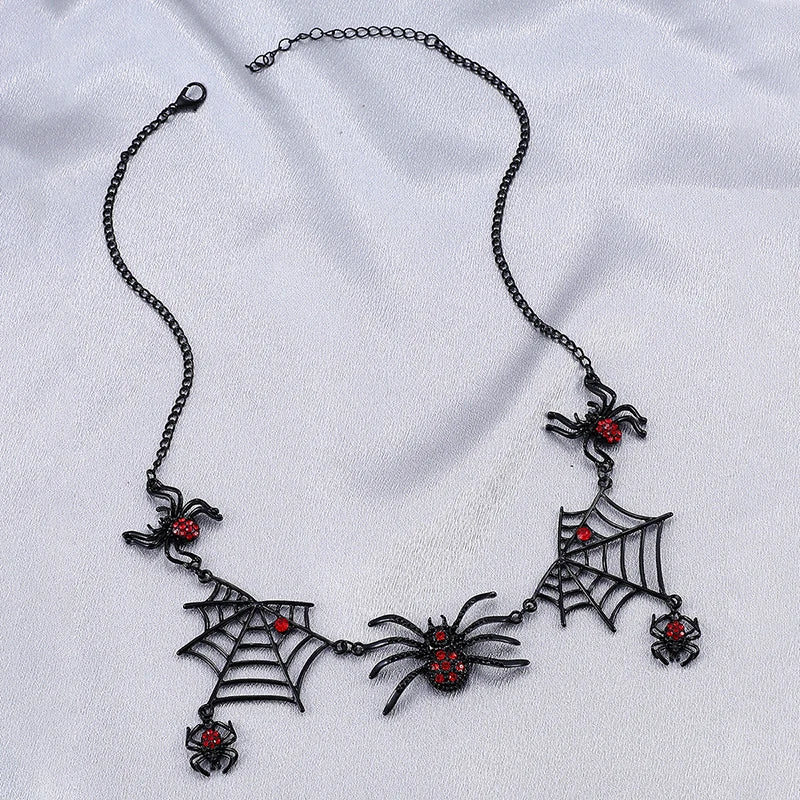 Halloween Creative Spider Necklace with Spider Pendant – Gothic Short Neck Chain Costume Jewelry for Women