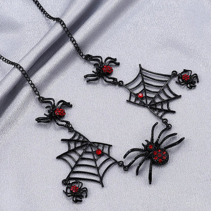 Halloween Creative Spider Necklace with Spider Pendant – Gothic Short Neck Chain Costume Jewelry for Women
