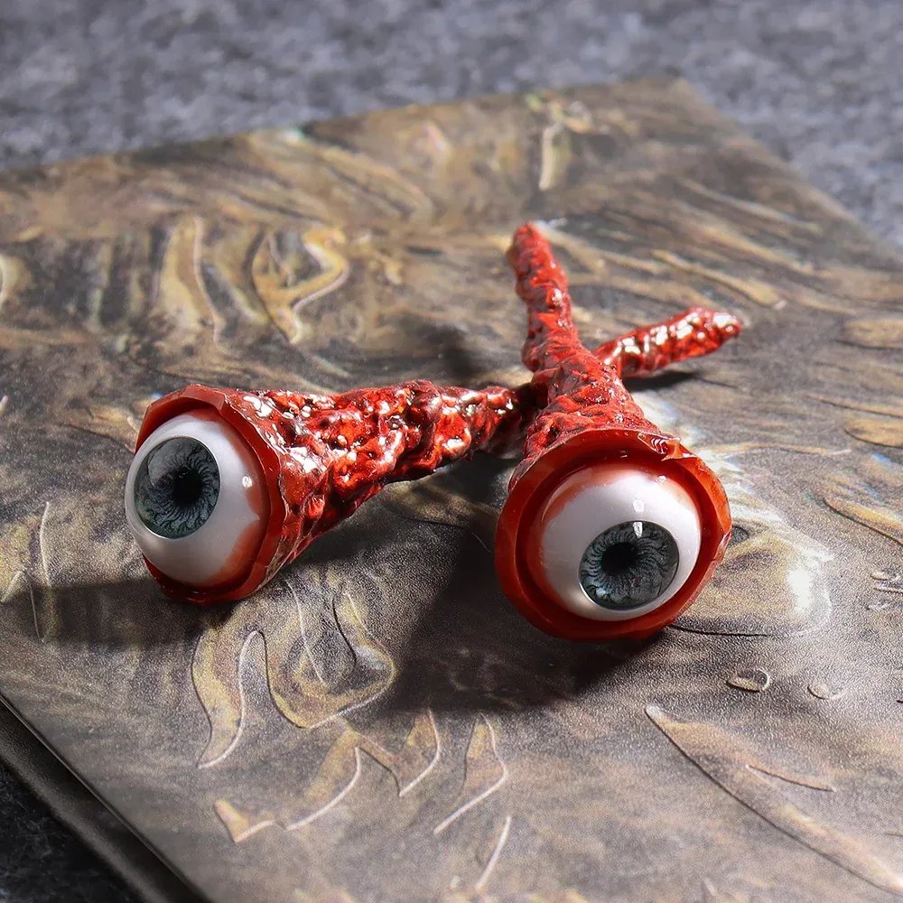 Halloween Realistic Ripped Out Eyeball  - Bloody Scary Decor for Cosplay, Party Costume Props