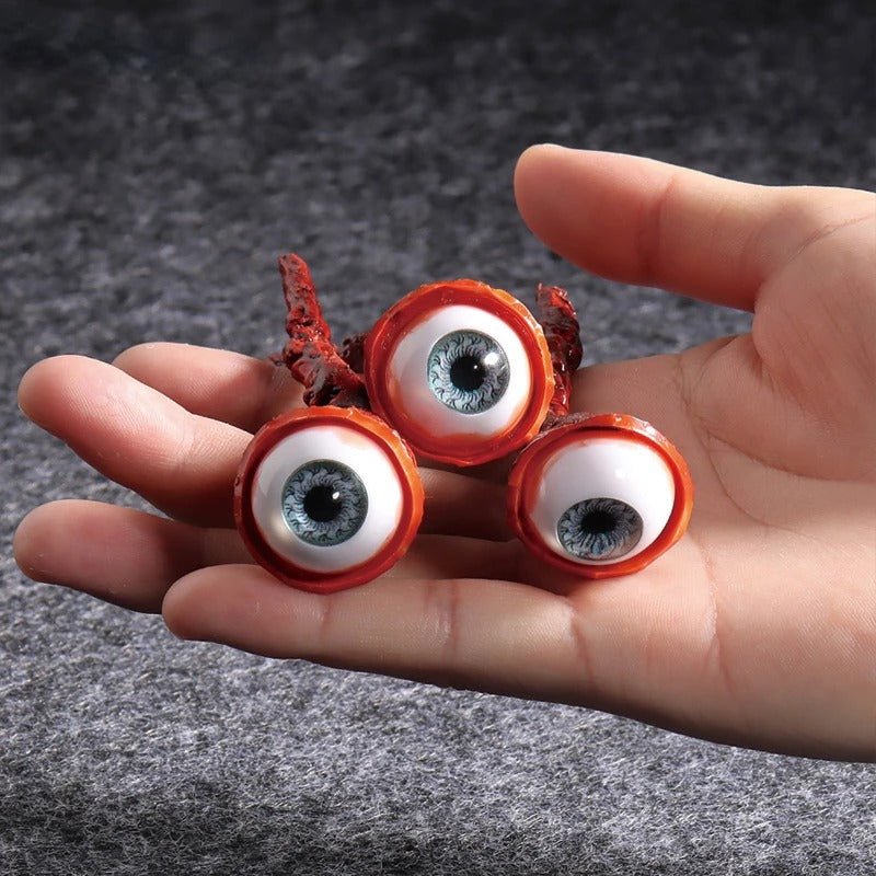 Halloween Realistic Ripped Out Eyeball  - Bloody Scary Decor for Cosplay, Party Costume Props