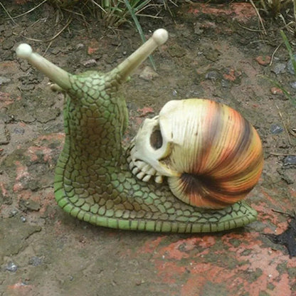 Halloween Snail Skeleton Skull - Statue Resin Horror Snail Sculpture Gothic Outdoor Garden Decoration Figurine