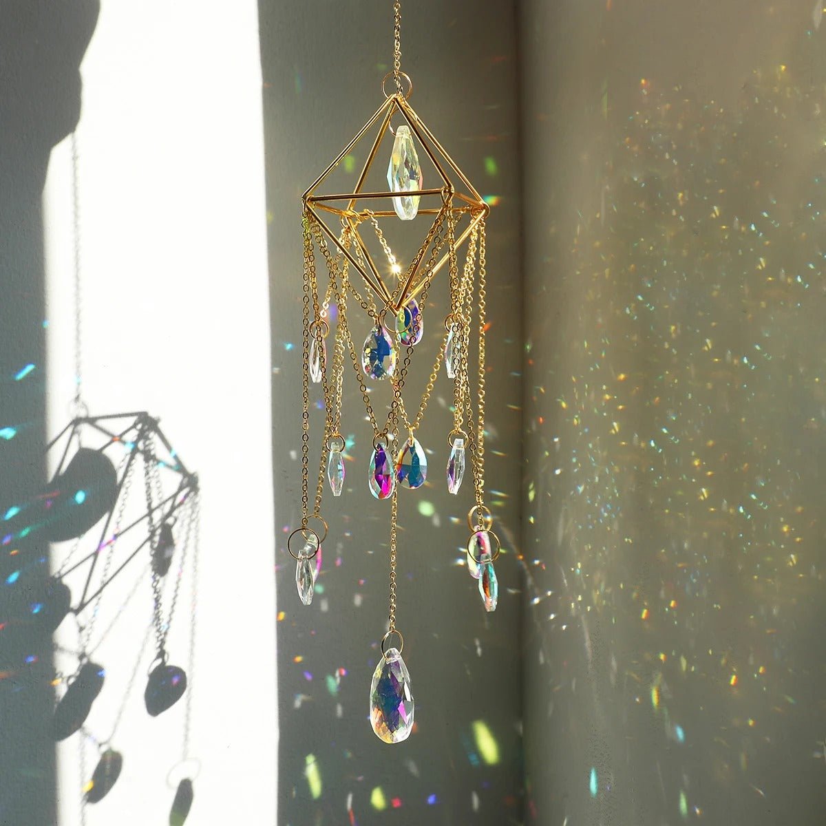 Hanging Sun Catcher Crystal - Hanging Crystal Suncatcher with Chain Rainbow Maker Crystal Prism for Home Decor