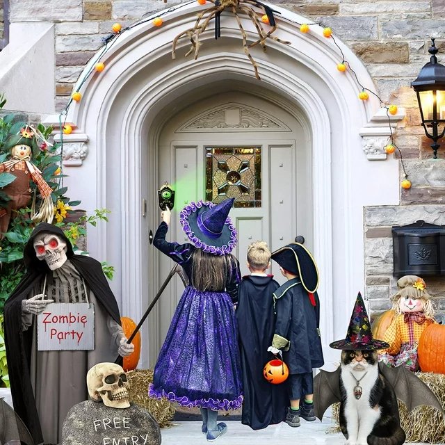 Animated Eyeball Halloween Doorbell - Push-to-Ring Decoration with Spooky Sounds and Glowing Green Eye