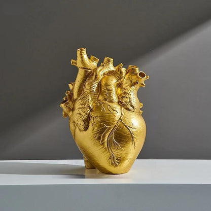 Heart-Shaped Resin Vase – Nordic-Inspired Flower Arrangement Container for Fresh or Dried Blooms, Perfect Home Décor Accent
