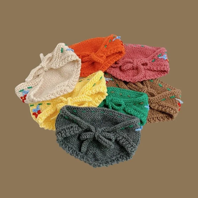 Japanese-Inspired Handmade Flower Knitted Headband – Adorable & Cozy Ear Warmer with Versatile Triangle Scarf Earmuffs for Ultimate Comfort