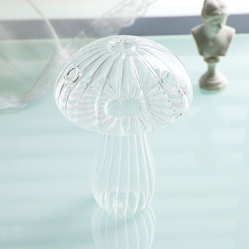 Jelly Mushroom Glass Vase – Nordic-Style Hydroponic Aromatherapy Bottle for Flowers & Plants, Perfect Tabletop Accent for Elegant Home Décor
