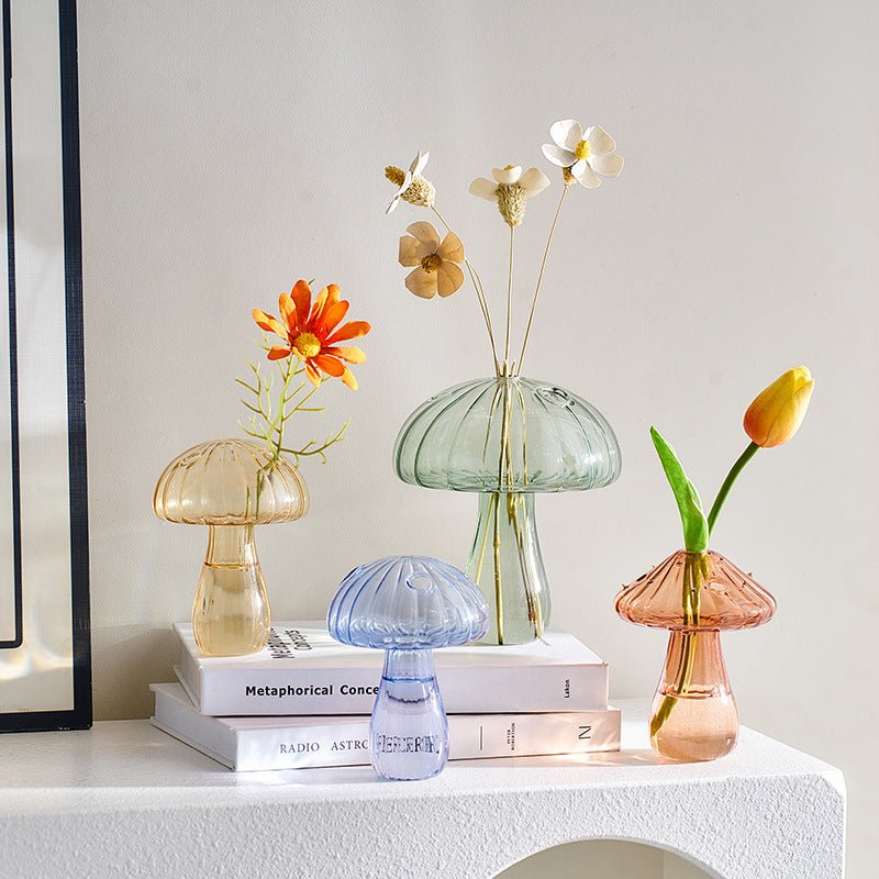 Jelly Mushroom Glass Vase – Nordic-Style Hydroponic Aromatherapy Bottle for Flowers & Plants, Perfect Tabletop Accent for Elegant Home Décor