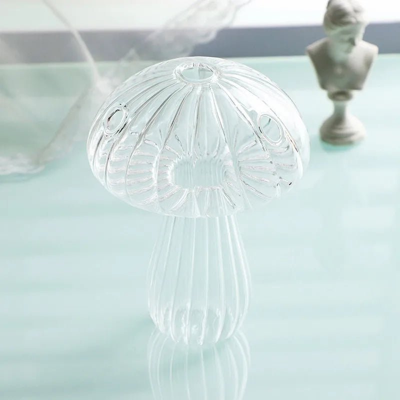 Jelly Mushroom Glass Vase – Nordic-Style Hydroponic Aromatherapy Bottle for Flowers & Plants, Perfect Tabletop Accent for Elegant Home Décor