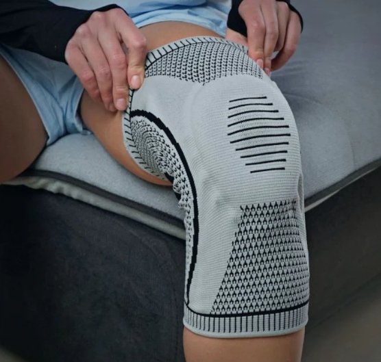 Knee Compression Sleeve - Knee Support Brace Patella Protector for Cycling, Running, Basketball and Football