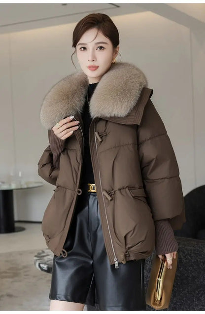 Ladies Cropped Fur Collar Puffer Winter Coat – Chic Hooded Winter Jacket for Women’s Cozy & Stylish Look