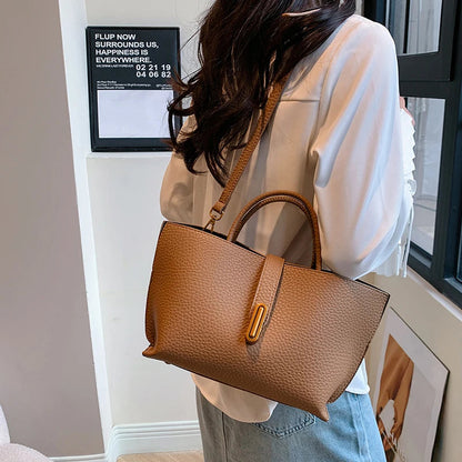 Luxury Leather Tote Handbag for Women – Designer Soft Shoulder Crossbody Bag with Large Capacity and Elegant Fashion Appeal