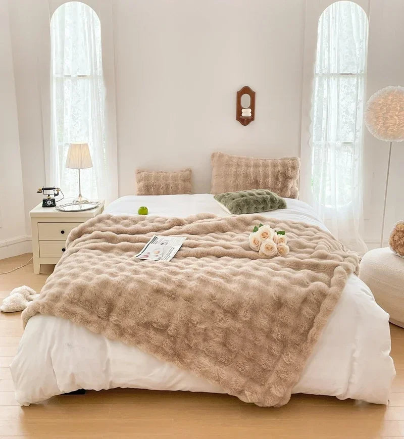 Faux Fur Plush Rabbit Blanket – Double-Layered Cozy Bedspread for Sofa & Bedroom