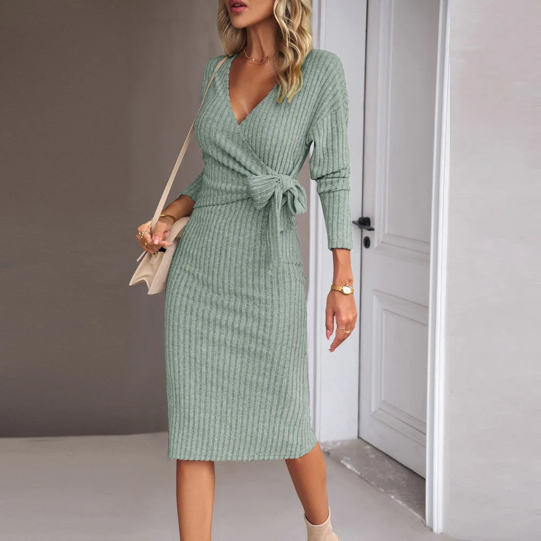 Sultry Lace-Up Bodycon Dress – Rib Knit Long Sleeve V-Neck for a Commuting Chic Look
