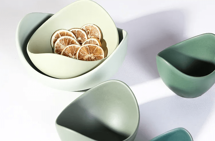 Lotus Bowl Ceramic Dish Set – Artistic Flower-Shaped Plates for Stylish Dining & Chic Storage