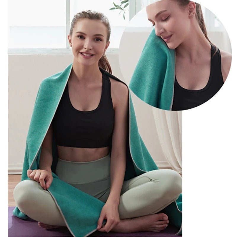Non-Slip Portable Yoga Pilates Pad - Yoga Mat Towel Cover Ideal for Hot Yoga, Pilates