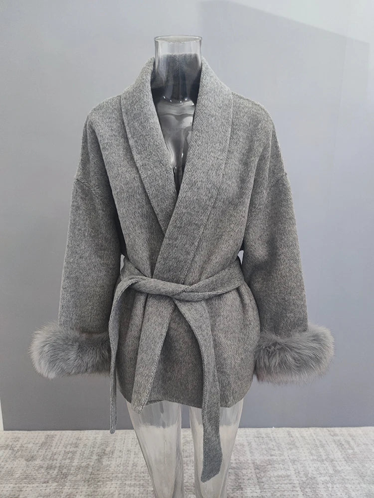 Office Lady Real Wool Coat – Chic Fur Patchwork Overcoat with Long Sleeves for a Sophisticated Autumn & Spring Look. A Must-Have Statement Jacket