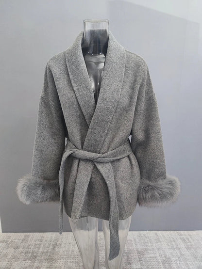 Office Lady Real Wool Coat – Chic Fur Patchwork Overcoat with Long Sleeves for a Sophisticated Autumn & Spring Look. A Must-Have Statement Jacket