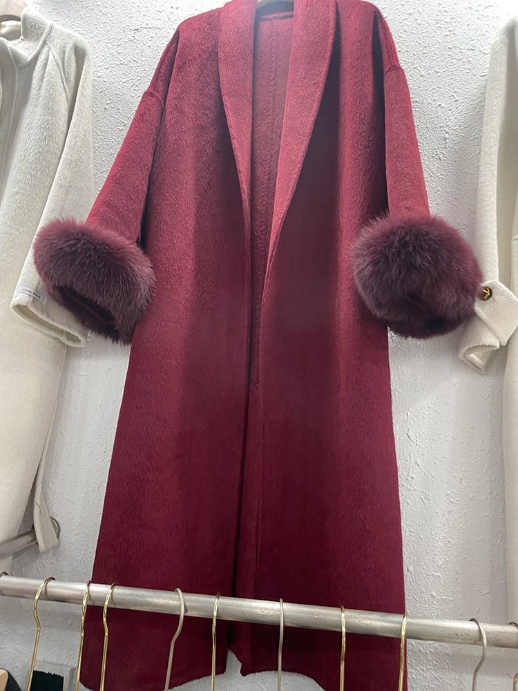 Office Lady Real Wool Coat – Chic Fur Patchwork Overcoat with Long Sleeves for a Sophisticated Autumn & Spring Look. A Must-Have Statement Jacket