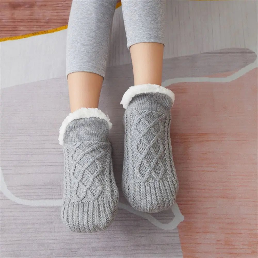 Plush Anti-Slip Floor Socks – Cozy, Thickened Flip-Flop Slippers for Warm Winter Comfort Indoors