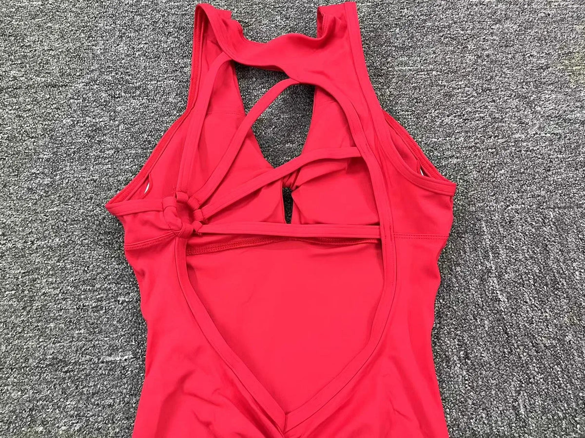 Sporty Sleeveless Women’s Fitness Jumpsuit – V-Shaped Back Design Jumpsuit, Gym-Ready Overalls Set for Yoga, Running & Workout in Bold Colors