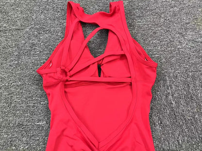 Sporty Sleeveless Women’s Fitness Jumpsuit – V-Shaped Back Design Jumpsuit, Gym-Ready Overalls Set for Yoga, Running & Workout in Bold Colors