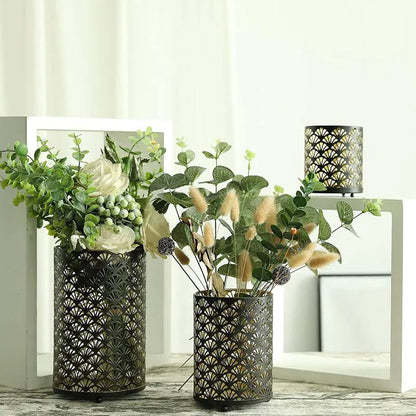 Retro Metal Candle Holders – 3-Piece Fan Pattern Set for Timeless Home, Wedding & Garden Décor