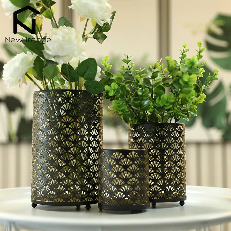 Retro Metal Candle Holders – 3-Piece Fan Pattern Set for Timeless Home, Wedding & Garden Décor