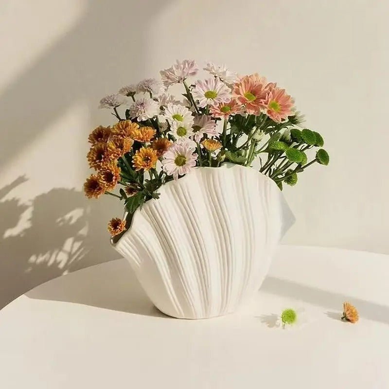 Ceramic SeaShell Vase - Floral Arrangement and Terrarium Room Decoration Accessories