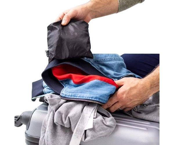 Self-Filling Travel Pillowcase & Organizer – Space-Saving Airplane & Adventure Essential