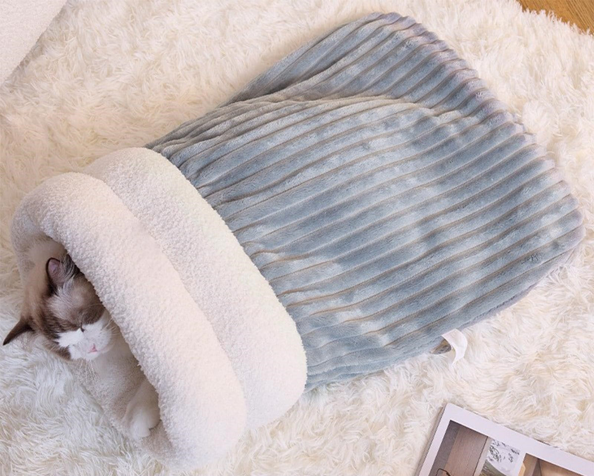 Semi-Closed Pet Warm Sleeping Bag – All-Season Warm & Secure Sleeping Bed for Ultimate Pet Comfort