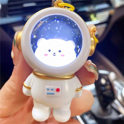 Spaceman Light Glowing Keychain – Adorable Space Bear with Starry Night Light! Perfect Bag Charm & Luminous Accessory for Dreamy Adventures