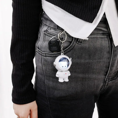 Spaceman Light Glowing Keychain – Adorable Space Bear with Starry Night Light! Perfect Bag Charm & Luminous Accessory for Dreamy Adventures