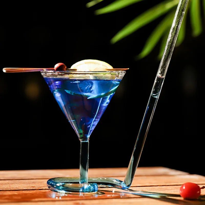 Spiral Straw Cocktail Glass– Stylish Triangle Wine Glass with Built-in Straw for Martini, Whiskey & Party Elegance