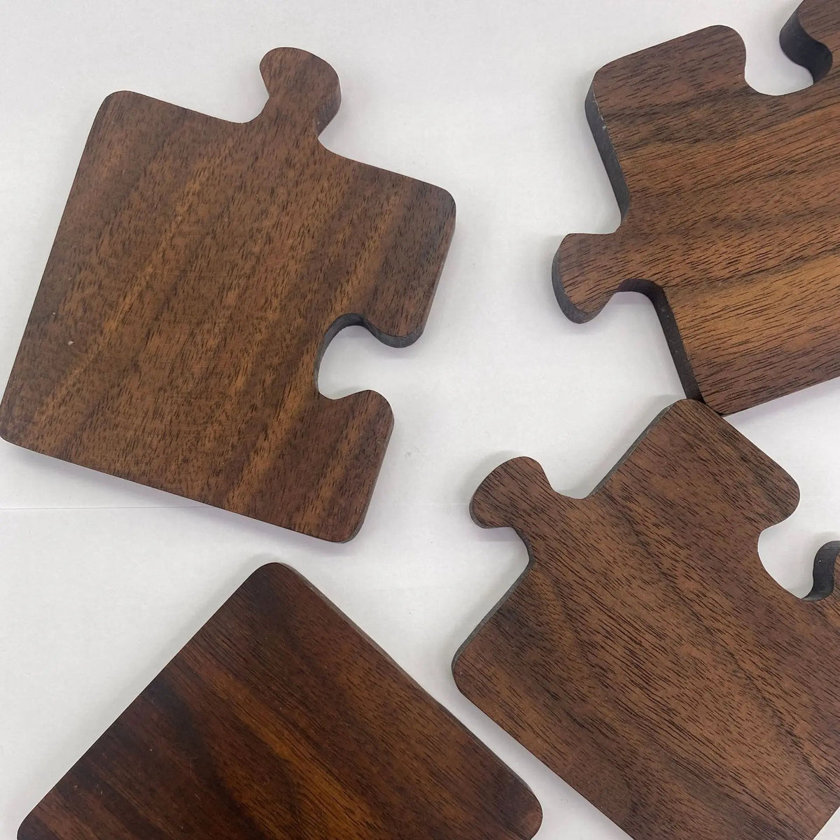 Rustic Walnut Puzzle Wood Coaster – Heat-Resistant, Durable & Stylish Protection for Your Table