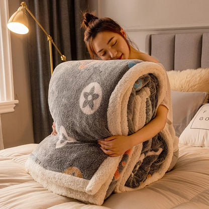 Thickened Winter Velvet Blanket – Ultra-Soft, Thick, and Cozy Throws for Adults, Perfect Sofa or Bed Cover