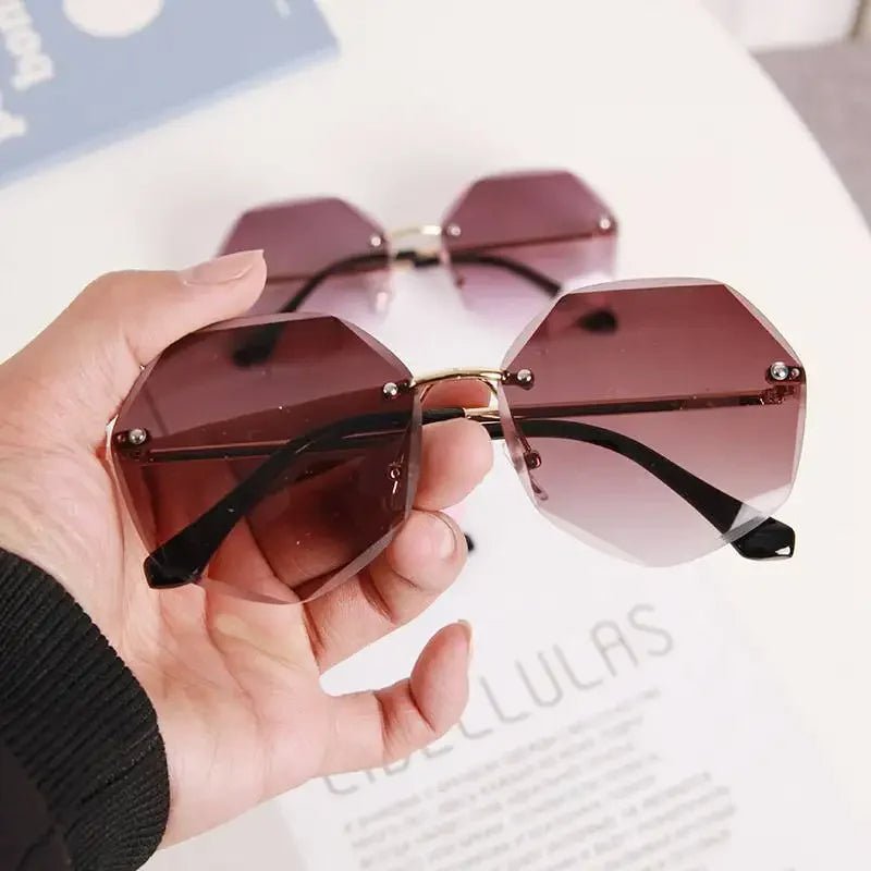 Timeless Polygon Sunglasses – Luxe 2024 Designer Shades for Bold, Trendy Style