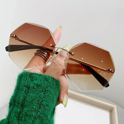 Timeless Polygon Sunglasses – Luxe 2024 Designer Shades for Bold, Trendy Style