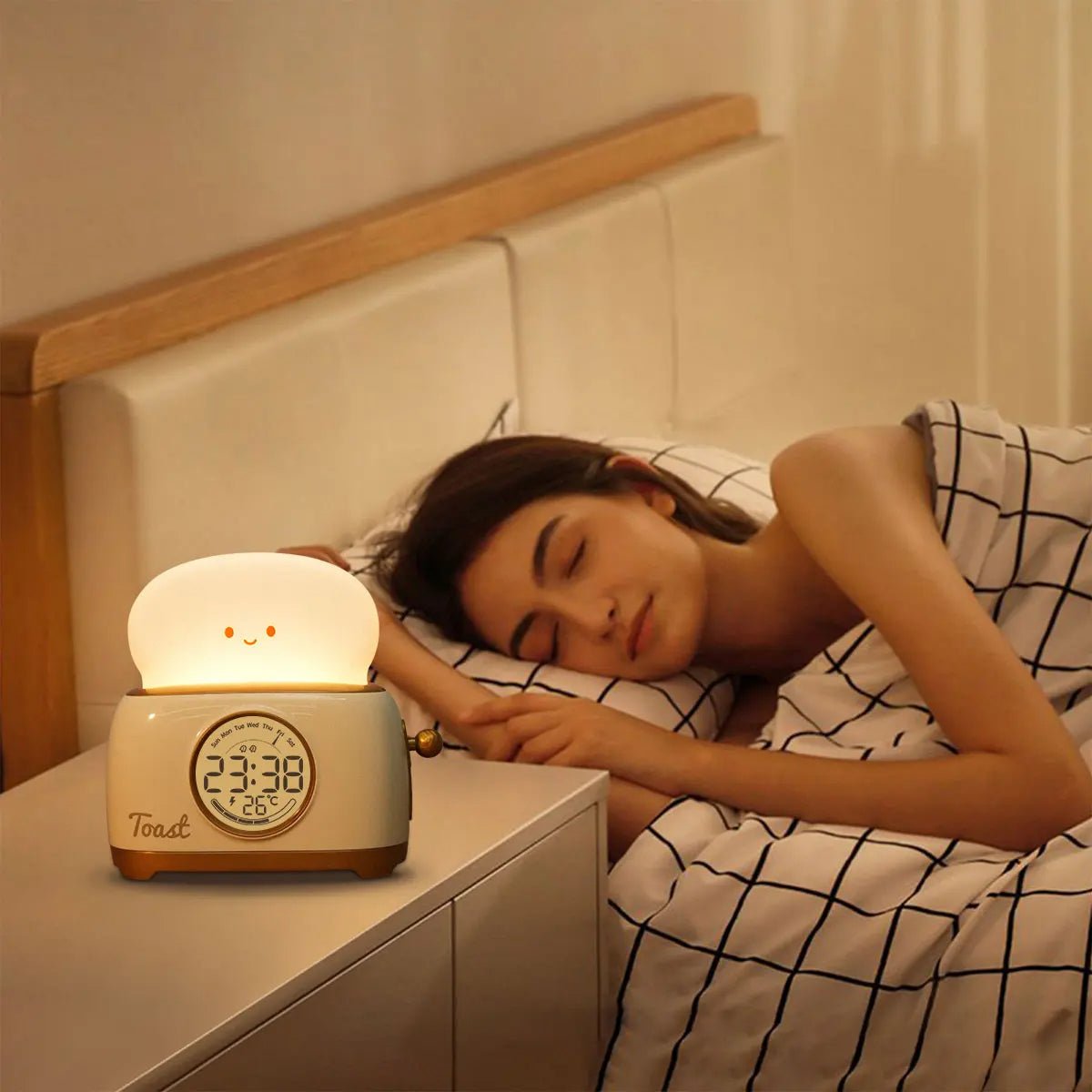 Toaster Kid Alarm Clock Night Light – Rechargeable Bedside Glow, Luminous Timer, and Whimsical Décor for Kids’ Bedrooms or Charming Gifts