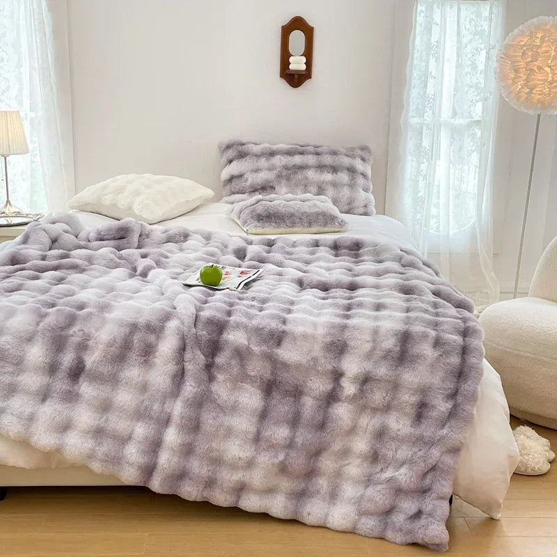 Faux Fur Plush Rabbit Blanket – Double-Layered Cozy Bedspread for Sofa & Bedroom